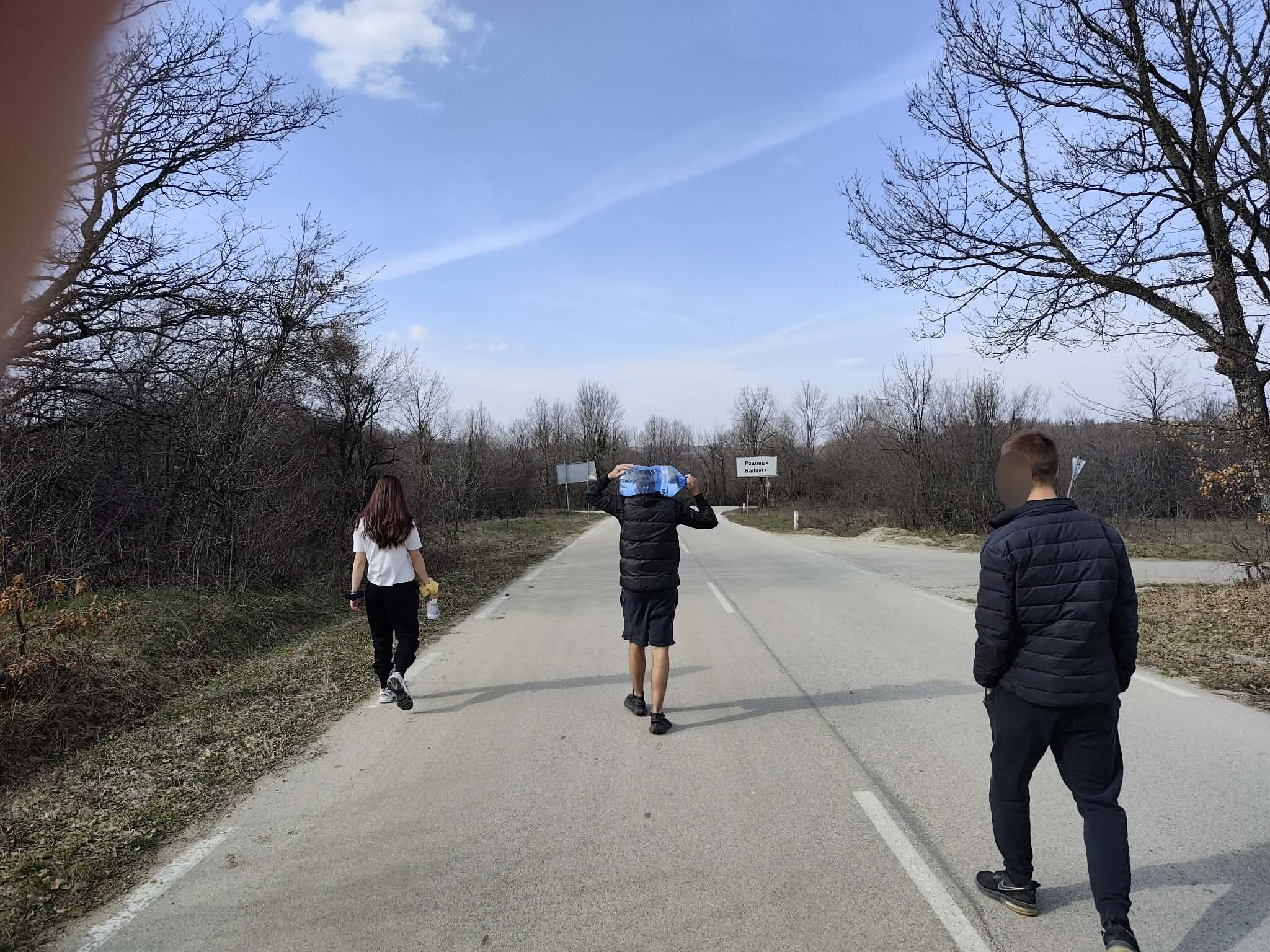 palnene-na-voda-ot-planinski-izvor Пълнене на вода от планински извор